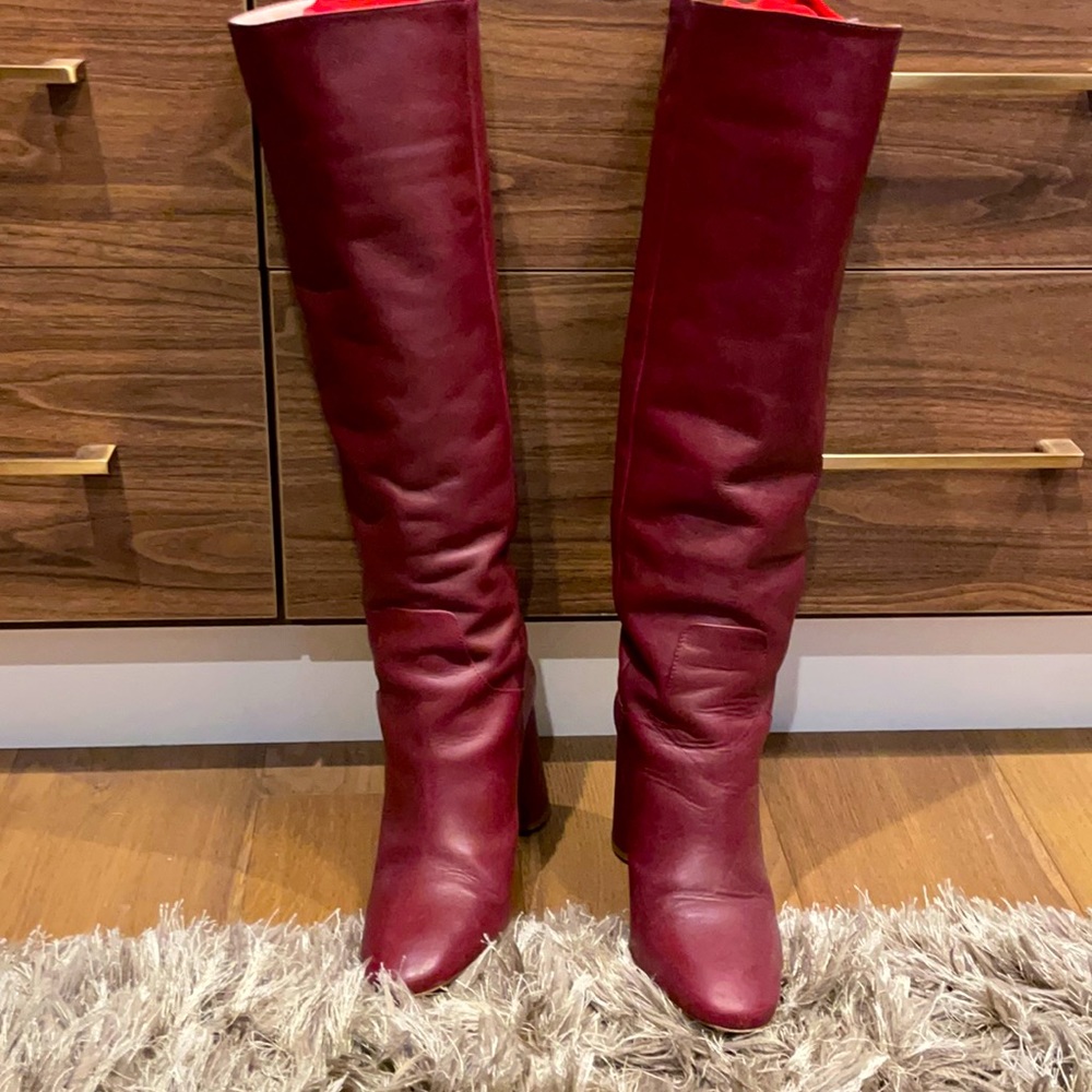 Tall maroon Zara boots